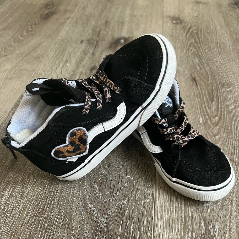 Toddler Van’s Hightops Booties Size 10